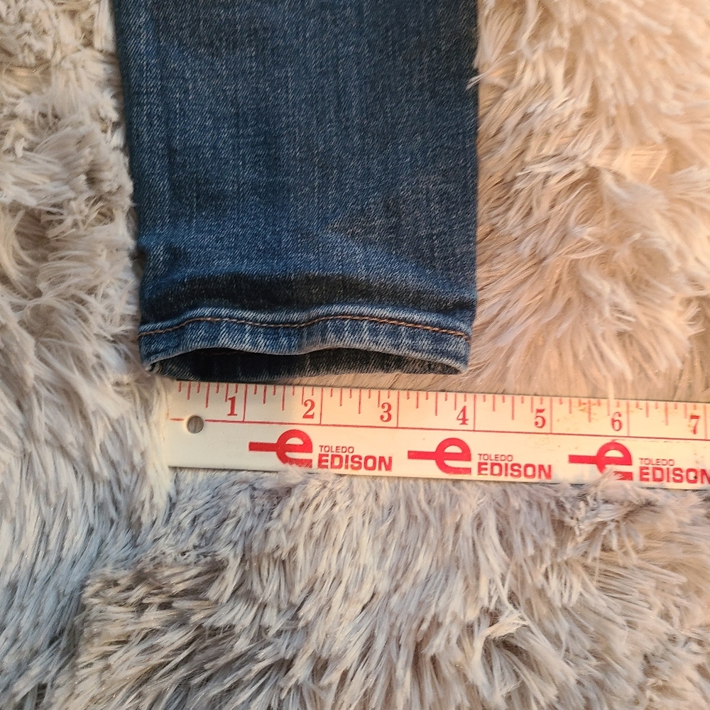 American Eagle Women's Distressed Blue Jeans - Picture 9 of 9